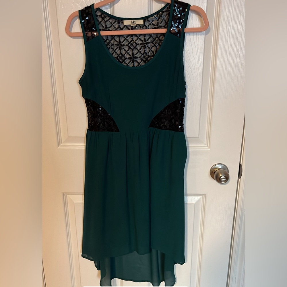 Stunning Dress with Sequins